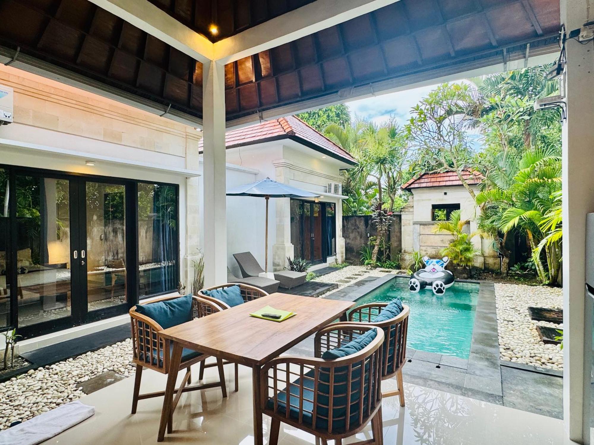 Villa Banua Seminyak Exterior foto